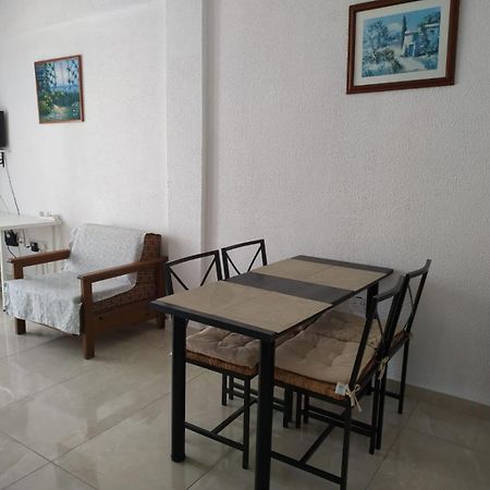 1 Bedroom Apartment Larnaca Camera foto
