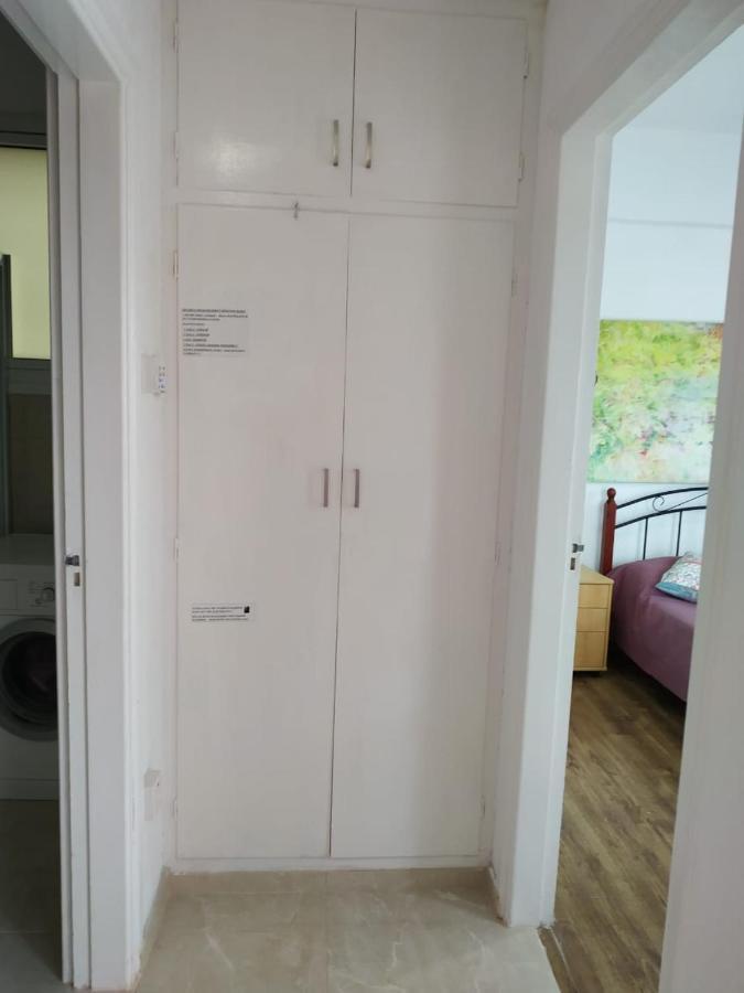 1 Bedroom Apartment Larnaca Esterno foto