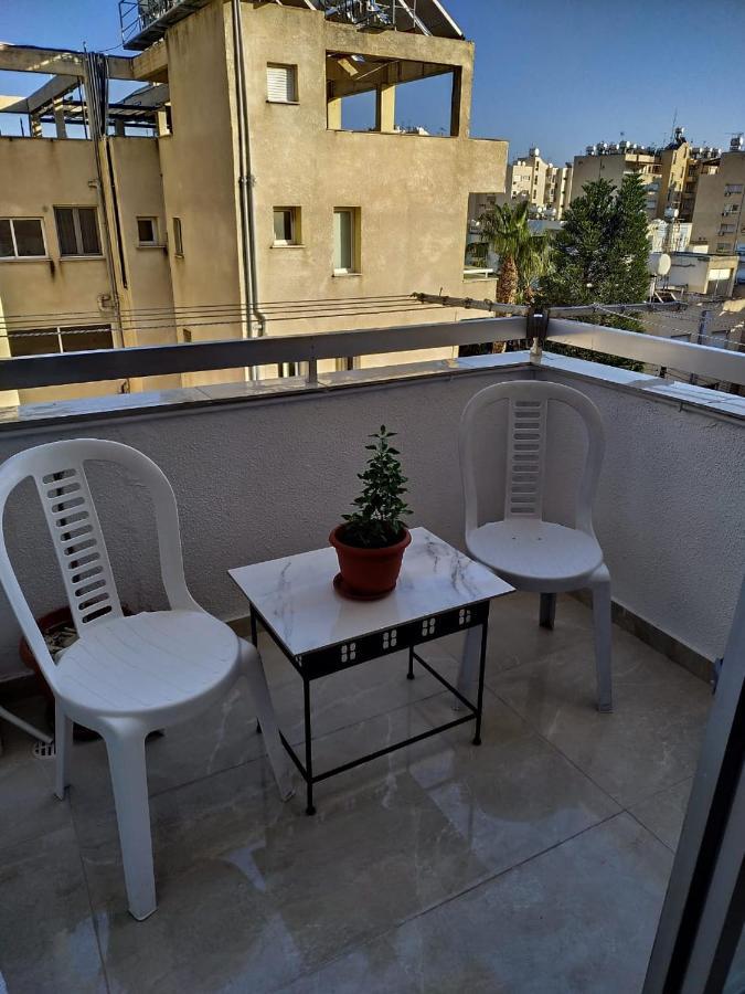 1 Bedroom Apartment Larnaca Esterno foto
